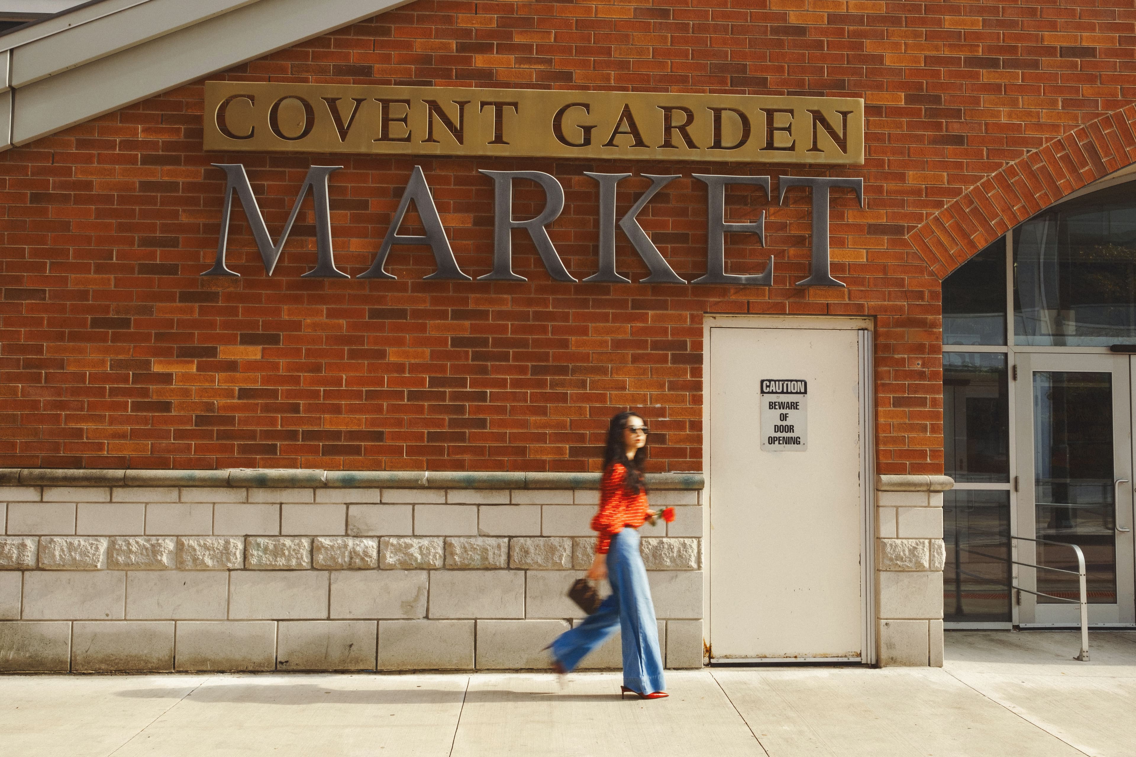 best-engagement-photo-spots-in-london-ontario-model-walk-at-covent-garden-market